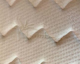 King “BAMBOO Memory Foam Mattress
$425