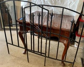 2 black metal garden fencing $18