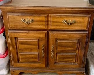 American Drew 30”w x 18d x 30.5h Caninet $75