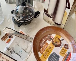 *Henckels (German) set of 4, NIB, Steak knives - 2 boxes -8 knives for $35
*electric Steak knife $10
New Fry pan $10 sold
Poached egg $5