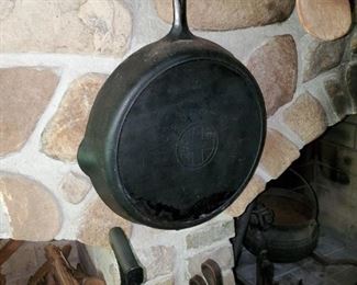 griswold large skillet