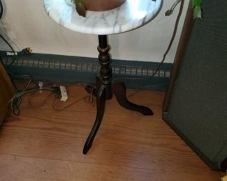 tripod table