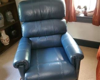 leather recliner, floor lamps