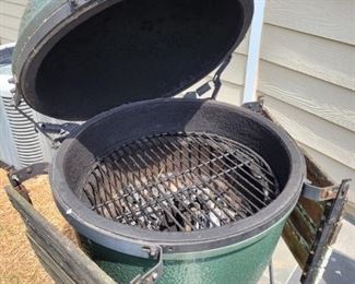 BIG GREEN EGG SMOKER (LARGE)