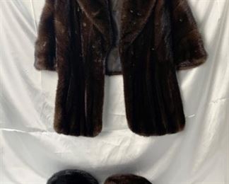 Lot of 4 Mink Hats and a Mink Stole