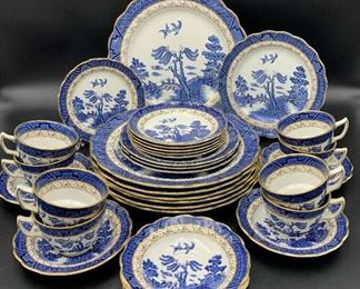 Booths Real Old Willow Dinnerware 33 Pc. Set