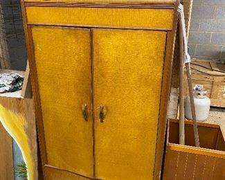 Waterfall Depression Era Wardrobe