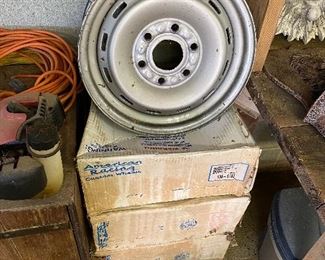 Set of 4 Vintage Weels