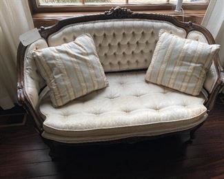 KARGES SETTEE