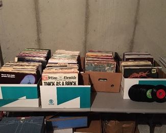 Over 500 albums. Mostly early rock.