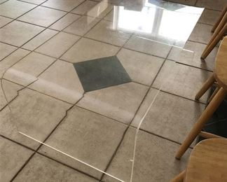 82. Modern Clear Acrylic Bent Coffee Table