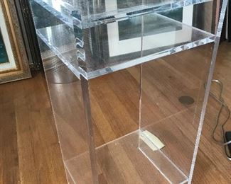 Akko Lucite Side Table