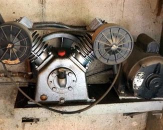 Challenge Air Electric Air Compressor Model ES-30, Includes Wayne Hydro-Pneumatic Tank And Air Hose