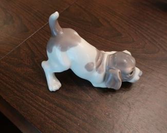 lladro  dog