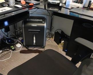 no  computer  equipment-only  desks