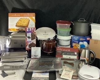 Tons of Brand New Kitchen Appliances