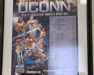 2010-11 UConn Huskies Women's Basketball Signed Framed Poster