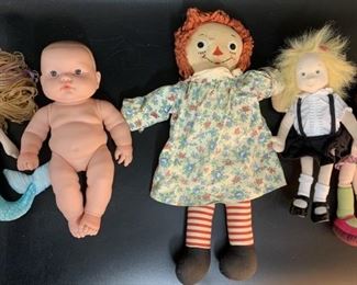 Dolls- Raggedy Ann, Berenguer and others