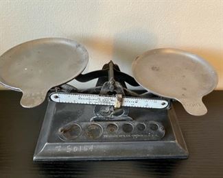 CLEARANCE !   $6.00 NOW, WAS $30.00................Vintage Weight Scale, Missing Weights 6 1/2” x 3 1/2” (G006)