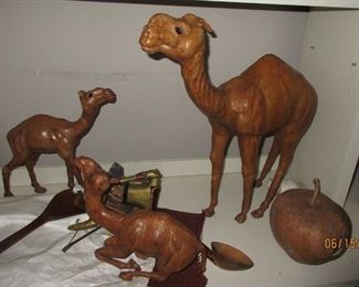 wood hand carved camels