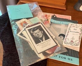 Prayer cards & religious booklets.
