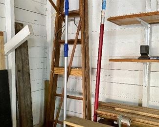 Wooden folding ladder.