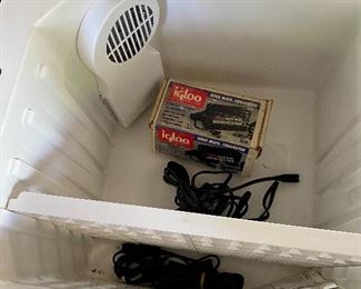 Igloo Kool Mate, cooler & warmer.