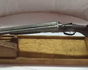 J Stevens Double Barrel, missing one rabbit ear