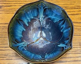 trefoil bowl interior