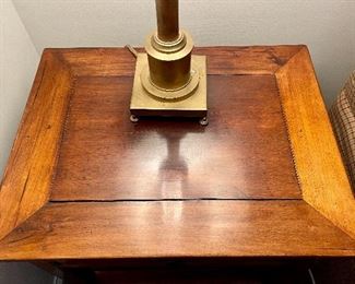 detail - this item is in excellent condition