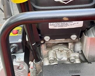 detail - Briggs and Stratton Motor