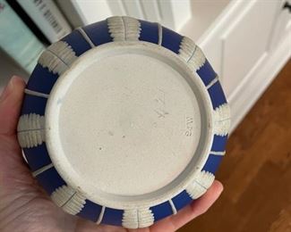 Lidded Jar with Lilly of the Valley and Fern Motif. Photo 2 of 2.