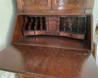 Vintage Georgian Mahogany Drop Leaf Secretary with carved shell detailing. Photo 2 of 2