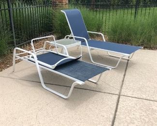 WINSTON LOUNGE AND TABLE