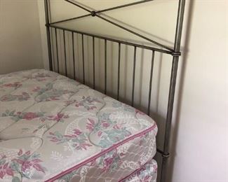 METAL HEADBOARD AND MATTRESS SET