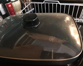 ELECTRIC SKILLET
