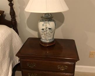 PAIR OF NIGHTSTAND WITH BEDROOM SET