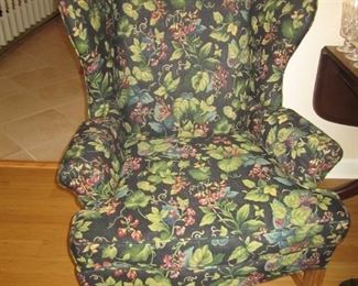 PAIR OF FLORAL CHAIRS BY THOMASVILLE