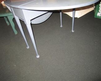 DROP LEAF TABLE
