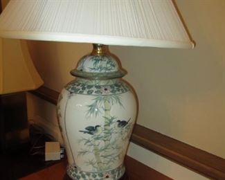 ORIENTAL JAR LAMP