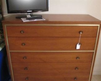 MCM Century Furniture Co. Chest of Drawers, Fine Furniture Maker!!!  Size:  44" X 19" X 45"