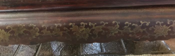Detail on coffee table 
