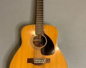 Yamaha guitar