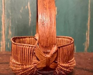 FANTASTIC - Early Teeny-Tiny Basket ....Signed