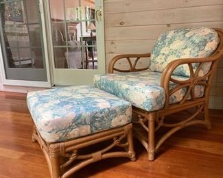 Set of 2 wood and blue floral chairs with matching ottomans - Chair: 33"x 30"x 26" / Ottoman: 16"x 26"x 21"