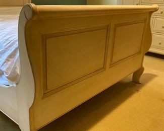 Full size distressed white sleigh bed - / Headboard: 25"x 57.5" / Footboard: 33"x 57.5"