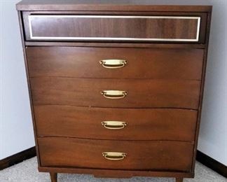 Vintage Bassett Furniture Industries Solid Wood 4-Drawer Chest Of Drawers, 42" x 34" x 18"