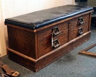 Lane Cedar Lined Hope Chest, With Upholstered Cushion, 17.5" x 44" x 16'
