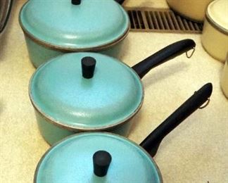 Vintage Club Aluminum Cookware In Turquoise, 8 Piece Set