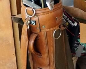 Mizuno Metropolitan Golf Bag Including Royal And True Shot Clubs, Electric Putting Partner And Assorted Golf Balls